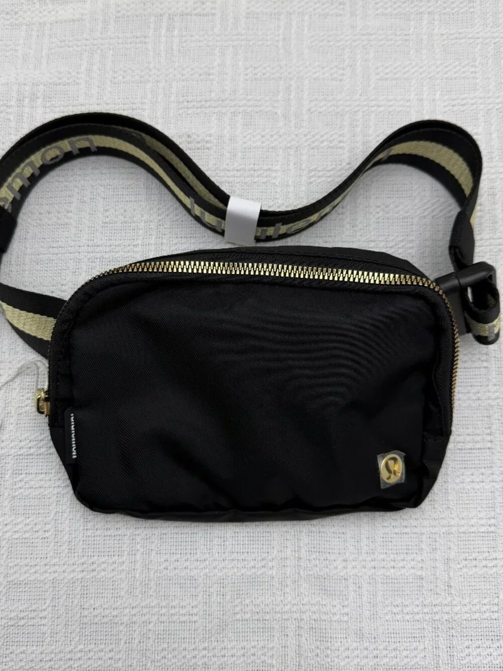 lululemon black and gold belt bag All Night Festival Crossbody 5L Lululemon Everywhere Belt Bag In